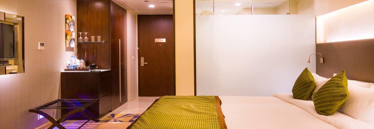 Regenta Central Grand Exotica Pimpri-Chinchwad Buitenkant foto